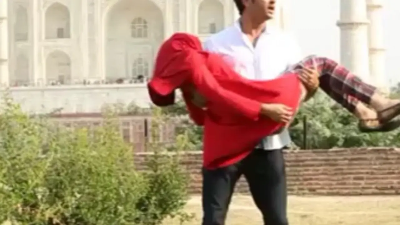 Cinta di Langit Taj Mahal