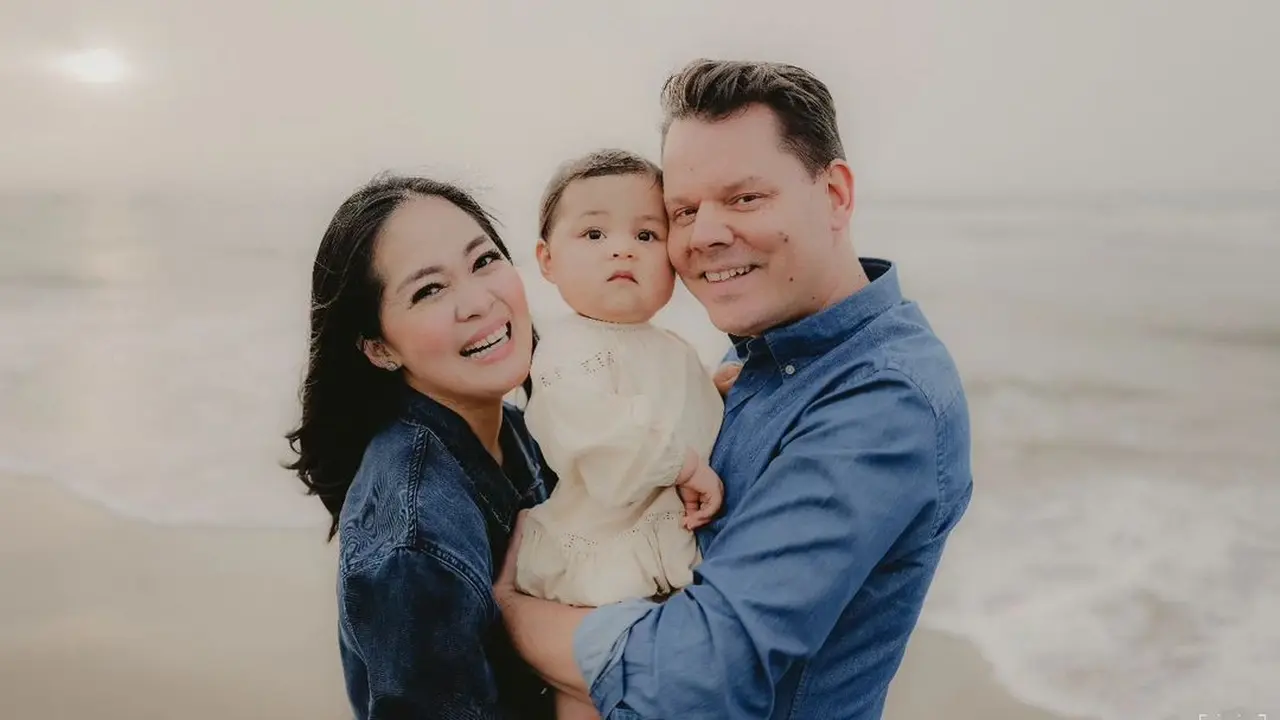 5 Potret Artis dan Seleb yang Akhirnya Tinggalkan Karier di Indonesia dan Pilih Tinggal di Luar Negeri