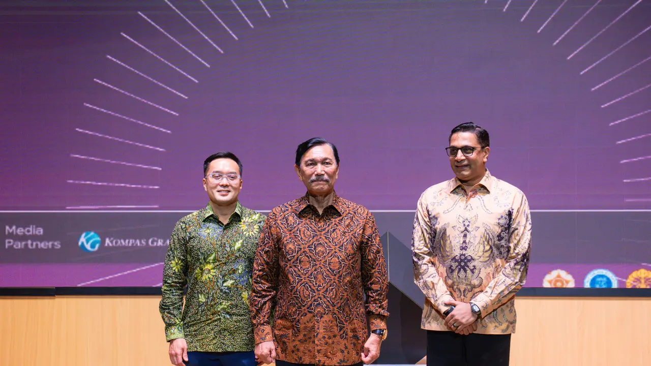 PT GoTo Gojek Tokopedia Tbk (GOTO) dan Indosat Ooredoo Hutchison Tbk (ISAT)