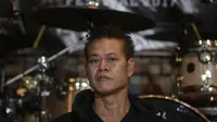 Lirik Lagu Witing Tresno - Tony Q Rastafara