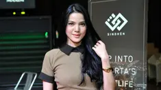 Alice Norin di sela peluncuran 'Sinden Apps' di Foundry 8, SCBD, Sudirman, Jakarta, Jumat (6/2/2015). (Liputan6.com/Panji Diksana)