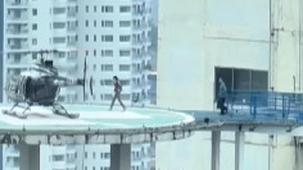 Viral Helikopter Turun di Atas Gedung Pencakar Langit Jemput Wanita Berkelas