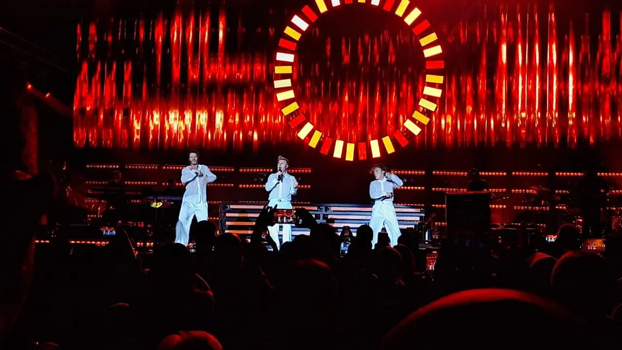 Konser Take That di Tennis Indoor Senayan Jakarta Pusat, Rabu (13/11/2024). (Ratnaning Asih/ Liputan6.com)