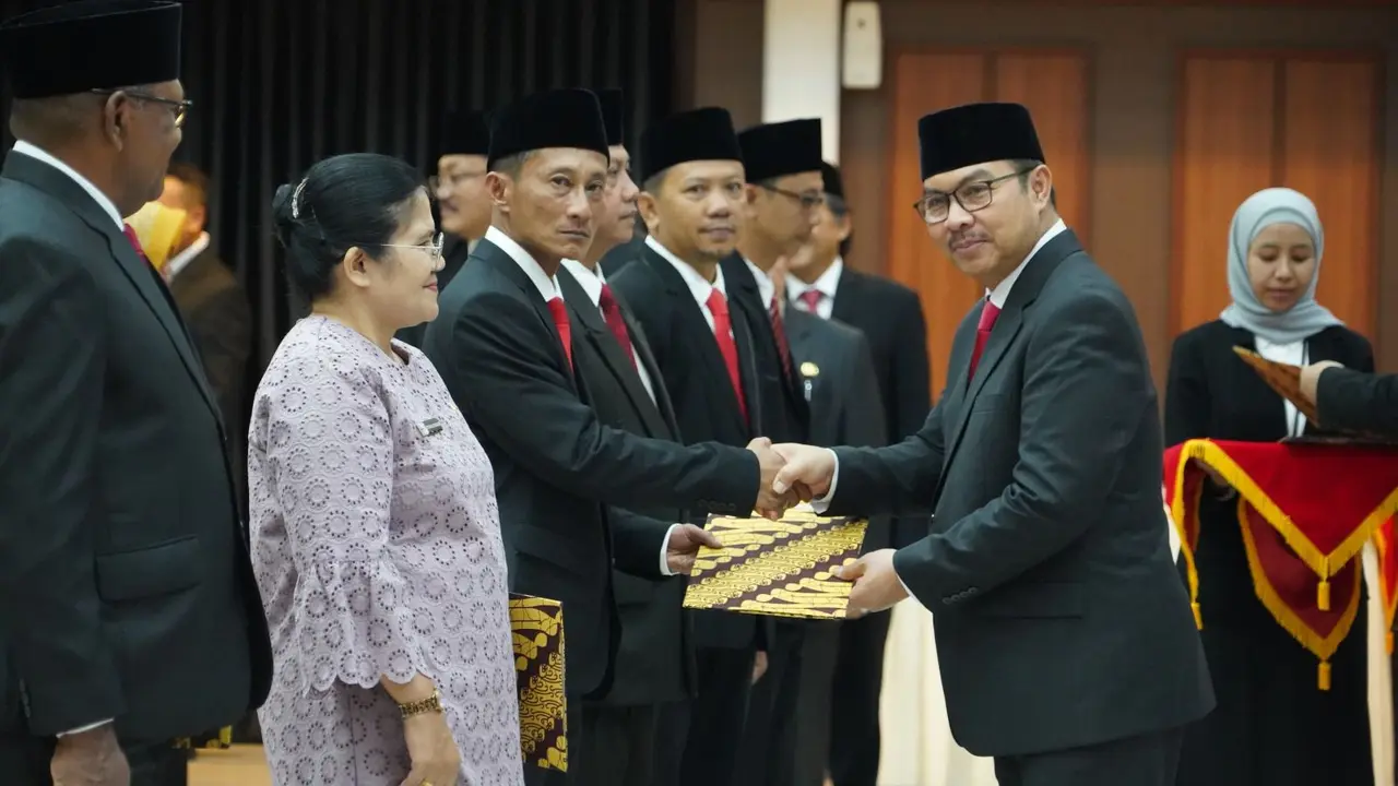 Kepala Perwakilan BKKBN Provinsi Kalimantan Barat Victor Palimbong (Istimewa)