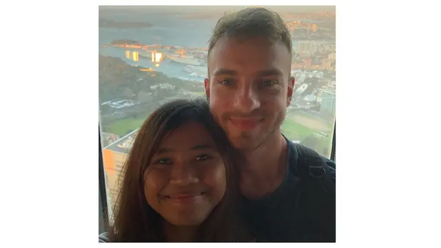 Sempat Viral dengan Makan Sabun, Ini 6 Potret Helen Junet dengan Pacar Bulenya