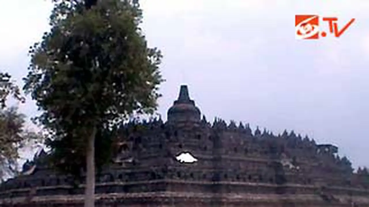 111022aborobudur.jpg