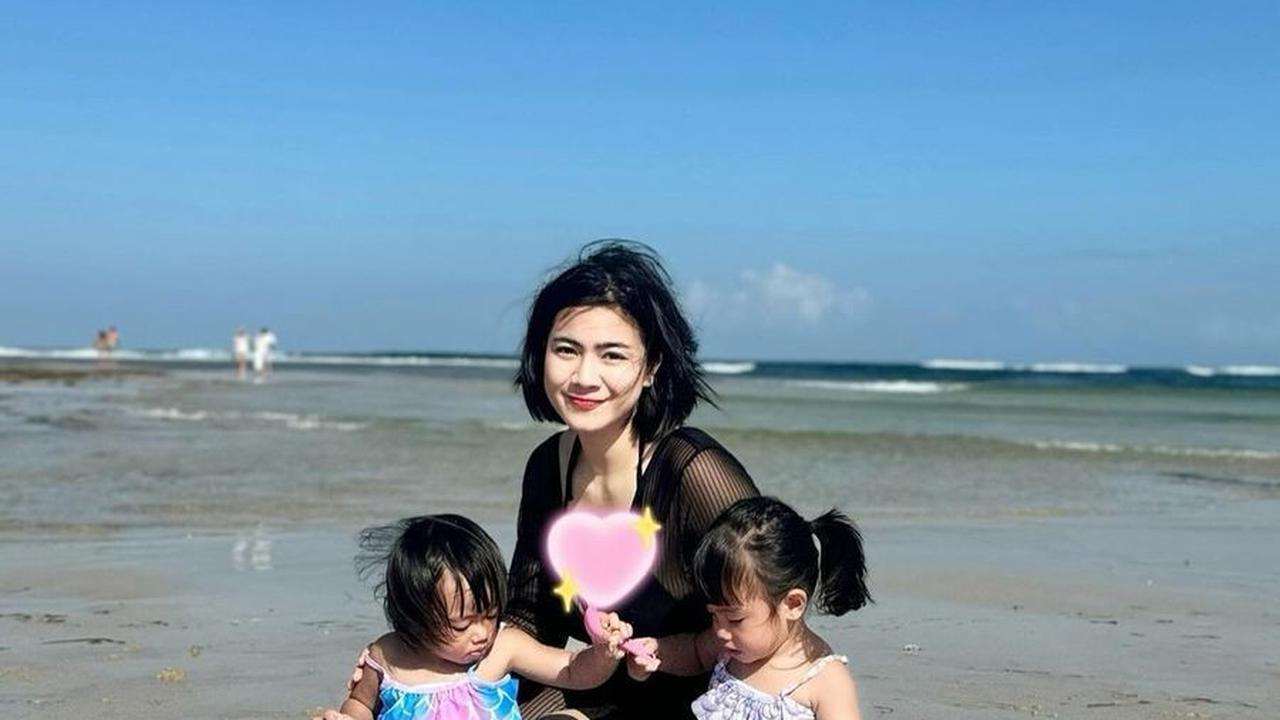 Selain memiliki body goals, kulit putih bersih Felicya Angelista juga mendapatkan perhatian netizen yang membanjirinya dengan pujian.<br>