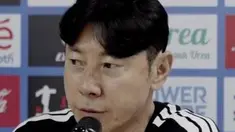 Persija Jakarta masih belum mendapatkan izin untuk menjamu Persib Bandung di Stadion Utama Gelora Bung Karno (SUGBK). Kepastian venue pertandingan tersebut pun masih menunggu keputusan dan perizinan dari pihak terkait.