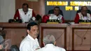 Menkopolhukam Luhut Panjaitan menghadiri sidang etik MKD di gedung Parlemen, Senayan, Jakarta, Senin (14/12/2015). Luhut akan memberikan kesaksian terkait kasus dugaan pencatutan nama presiden dan wapres dalam kasus Freeport. (Liputan6.com/Johan Tallo)