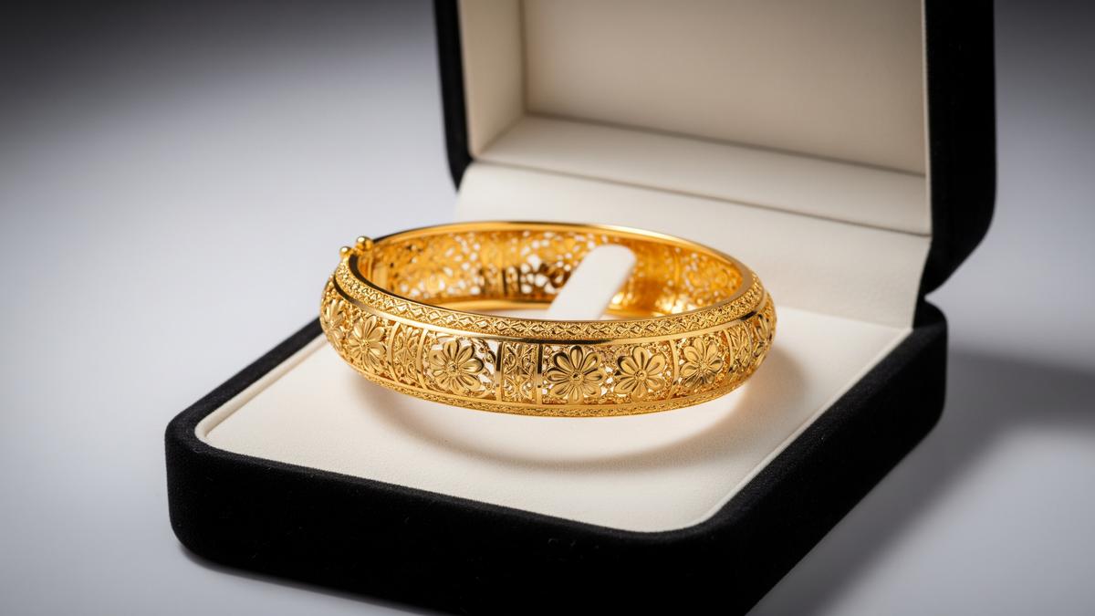 8 Model Gelang Emas Mewah untuk Ibu 50 Tahun, Ideal Dipakai ke Kondangan &amp; Lebaran 2026