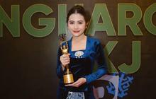 Prilly Latuconsina Raih Penghargaan di IKJ Awards 2014, Pesonanya Curi Perhatian!