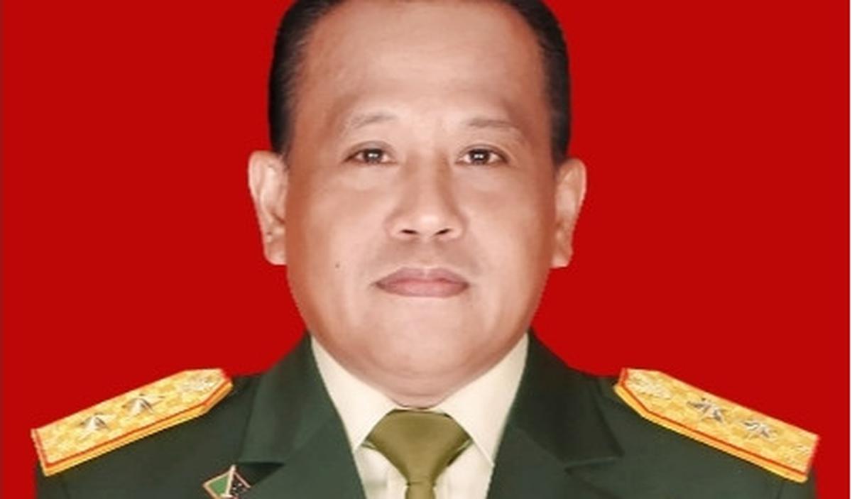 Jenderal bintang tiga itu merupakan lulusan Akademi Militer 1991 dan berasal dari kecabangan Infanteri (Kopassus).<br>