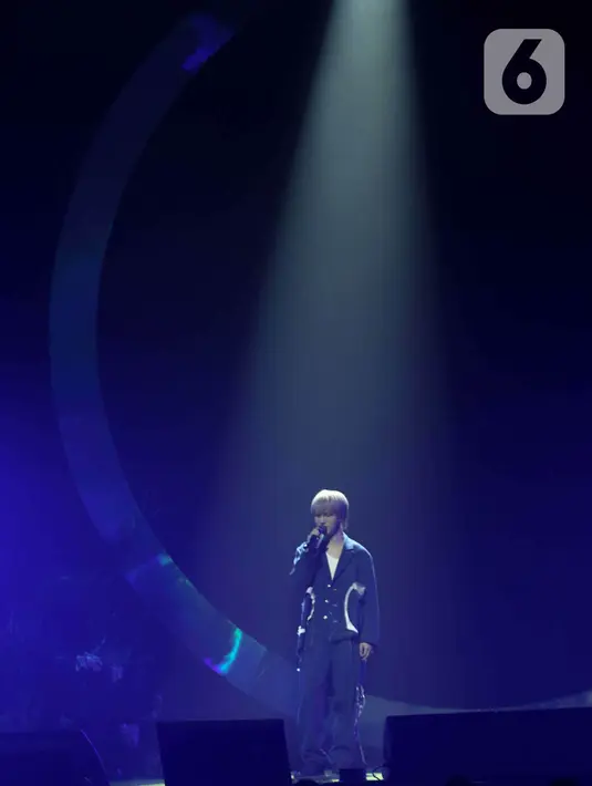 Sejumlah lagu yang dinyanyikan Yesung, diantaranya Scented Things, Fornever dan Silhouette. (Liputan6.com/Herman Zakharia)