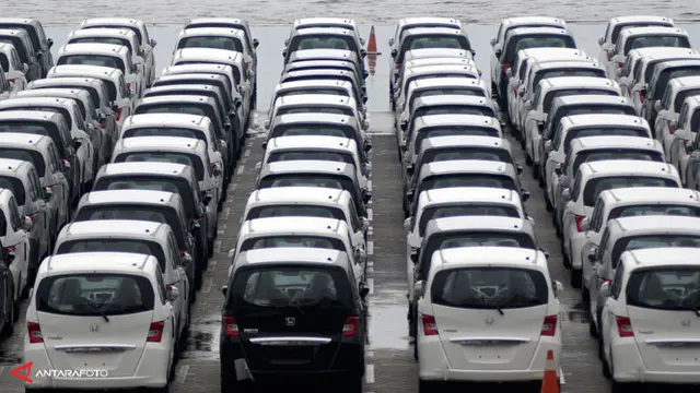 3-multiple-mobil-murah-131224c.jpg