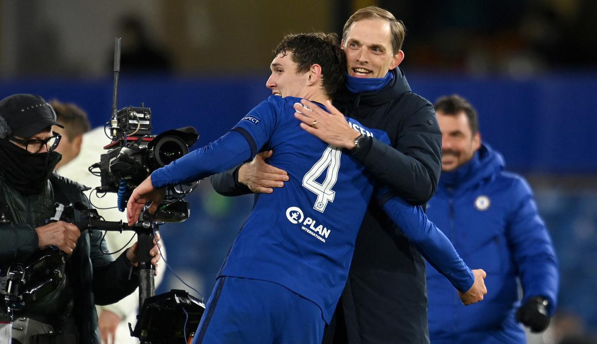 Kesuksesan Chelsea membungkam Real Madrid 2-0 sekaligus menyingkirkan tim berjuluk Los Galacticos di leg kedua semifinal Liga Champions 2020/2021, Rabu (5/5/2021) menorehkan beberapa fakta menarik. Berikut 6 di antaranya. (AFP/Glyn Kirk)