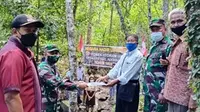 Kegiatan launching gerakan jaga alam dan air (Gejala) yang ditandai dengan Pengerjaan Pompa Hidram Tahap ke III  di Dusun Wolowona Desa Wolowona Kecamatan Paga Kabupaten Sikkan, NTT. (Liputan6.com/Dionisius Wilibrdus)