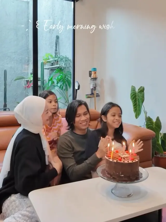Tria Changcuters dan Dhatu Rembulan