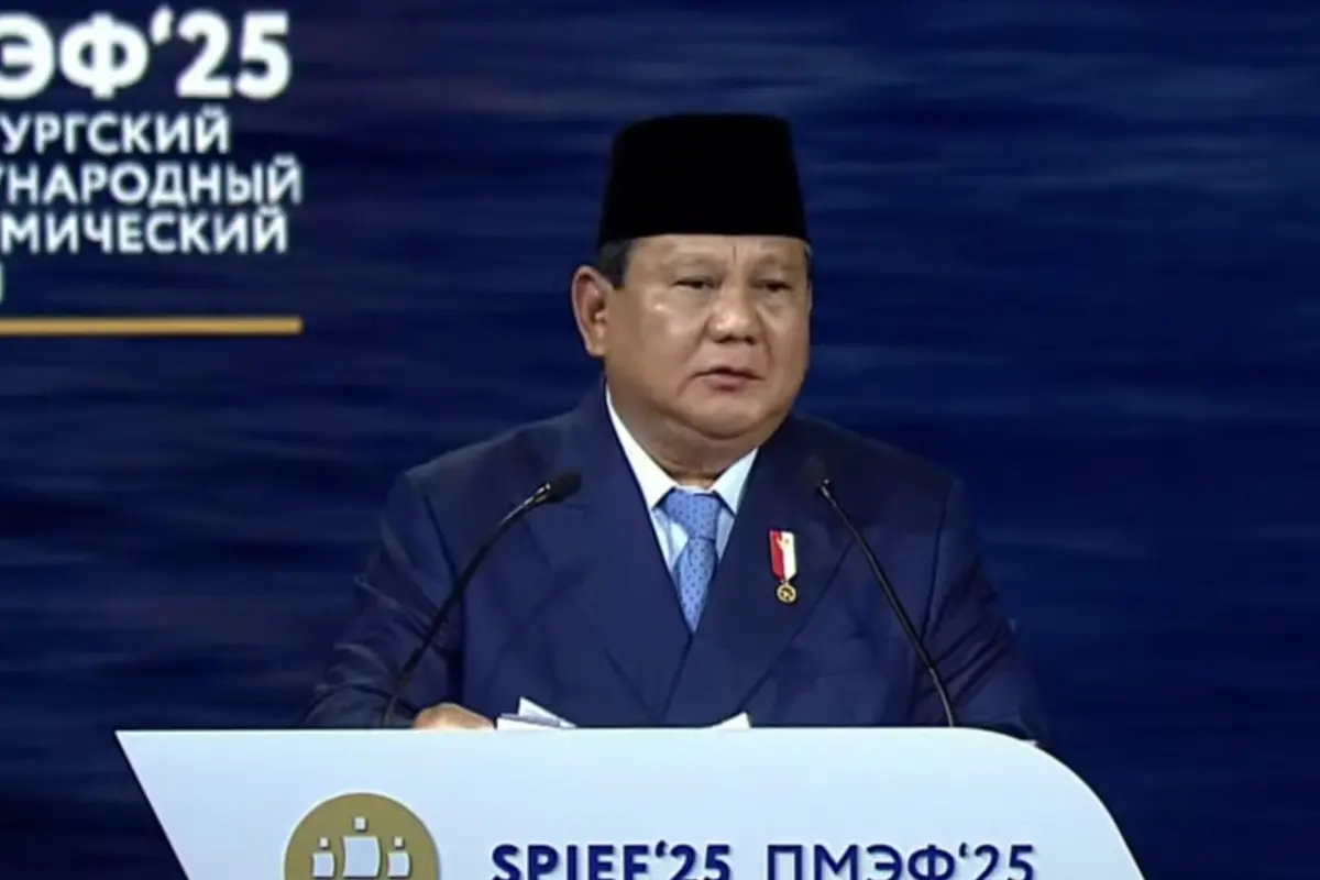 Presiden Prabowo Subianto saat menjadi salah satu pembicara dan tamu kehormatan dalam acara Saint Petersburg International Economic Forum (SPIEF) 2025.