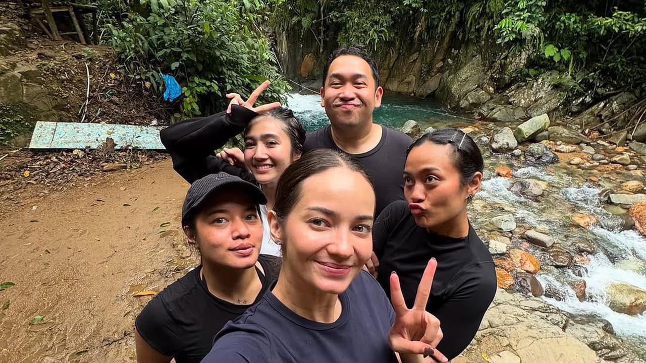 6 Potret Abigail Cantika Bareng Enzy Storia hingga Febby Rastanty Asyik Main ke Curug