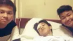 Iqbal malah panik ketika berpapasan dengan motor lain yang dikendarai seorang ibu.