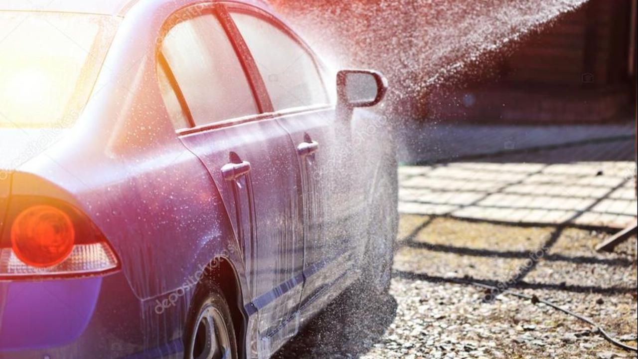 Cuci Seluruh Bagian Mobil<br>