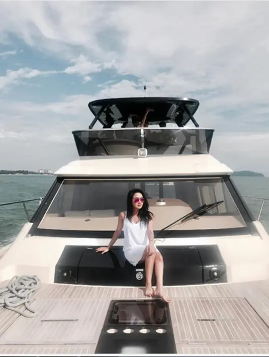 Sebelum menempuh jalur hukum, Cita Citata berharap pemilik akun tersebut meminta maaf terlebih dulu. Masih menurut manajernya, Cita Citata telah berkonsultasi dengan kuasa hukumnya, Sandy Arifin. (Instagram/cita_citata)