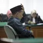 Tersangka kasus korupsi migas, Fuad Amin Imron kembali menjalani sidang lanjutan kasus dugaan suap pasokan gas alam untuk pembangkit listrik di Gresik dan Bangkalan di Pengadilan Tipikor, Jakarta, Kamis (22/5/2015). (Liputan6.com/Yoppy Renato)