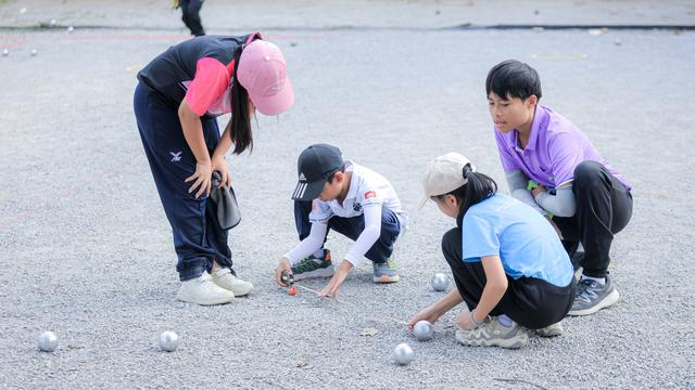 Jadi Olahraga Favorit, Seperti Ini Kehangatan Masyarakat Thailand Bermain Petanque