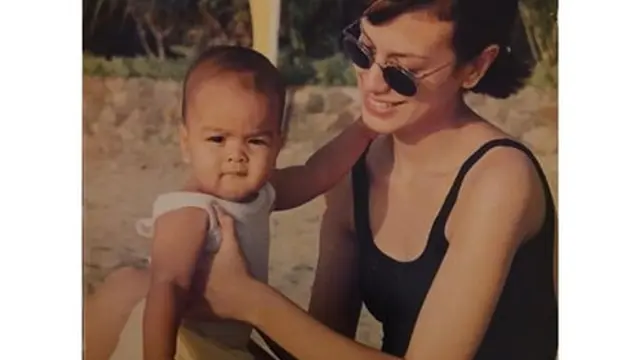 6 Potret Lawas Sophia Latjuba Bareng Eva Celia, Curi Perhatian