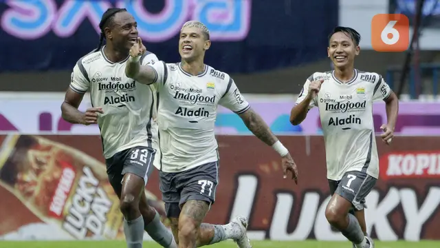 Foto: Aksi Duo Brasil Jinakkan RANS Nusantara FC, Persib Kudeta Persija dari Peringkat Kedua Klasemen BRI Liga 1 2022 / 2023