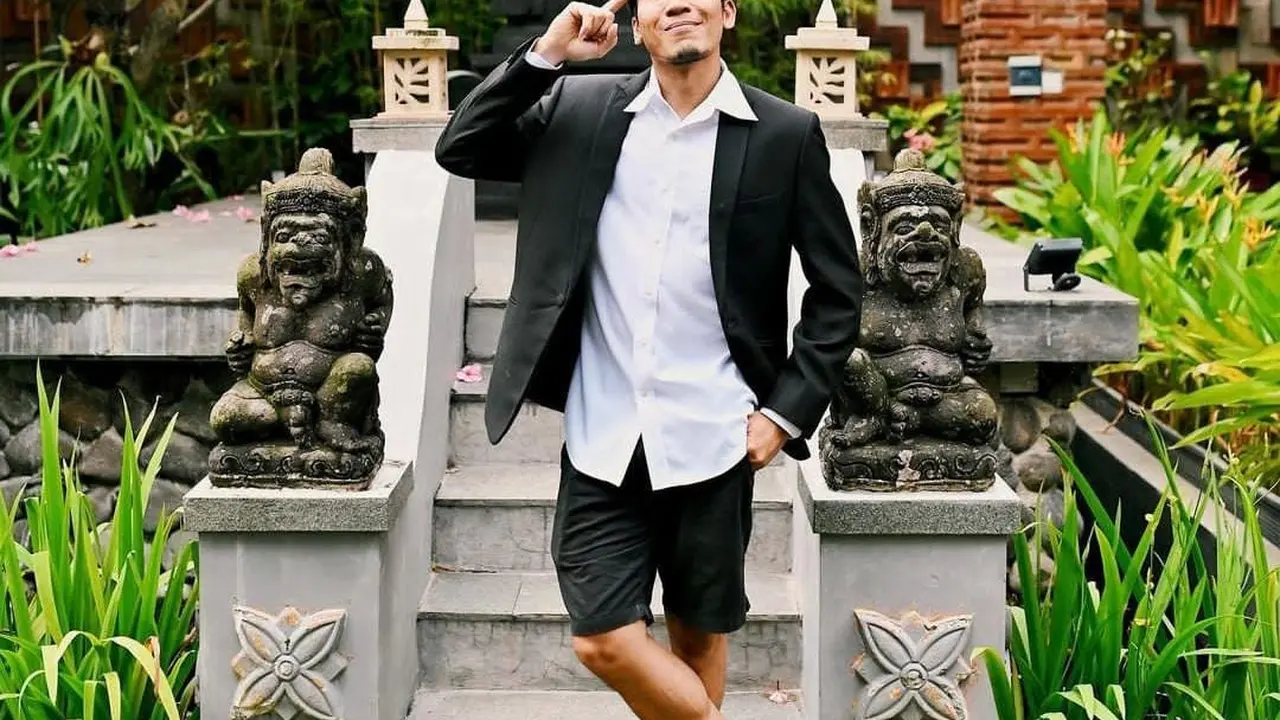 Mengaku Kagum, Desta Justru Sempat Ingin Unfollow Wulan Guritno