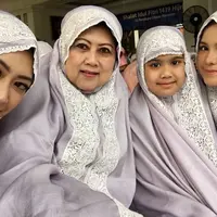 Potret Kekompakan Any Yudhoyono dengan Menantu dan Cucunya. (Foto: instagram.com/aniyudhoyono)