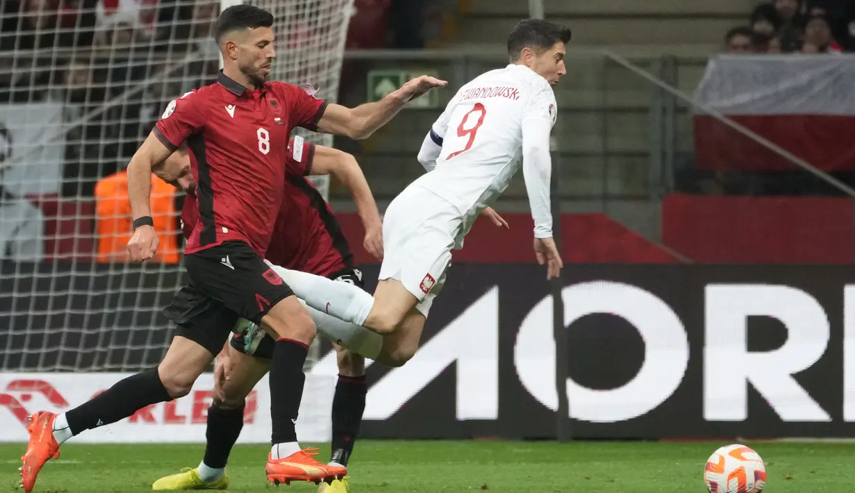 <p>Gol dilesakkan Karol Swiderski di menit ke-41 berkat assist Jakub Kaminski. (AP Photo/Czarek Sokolowski)</p>