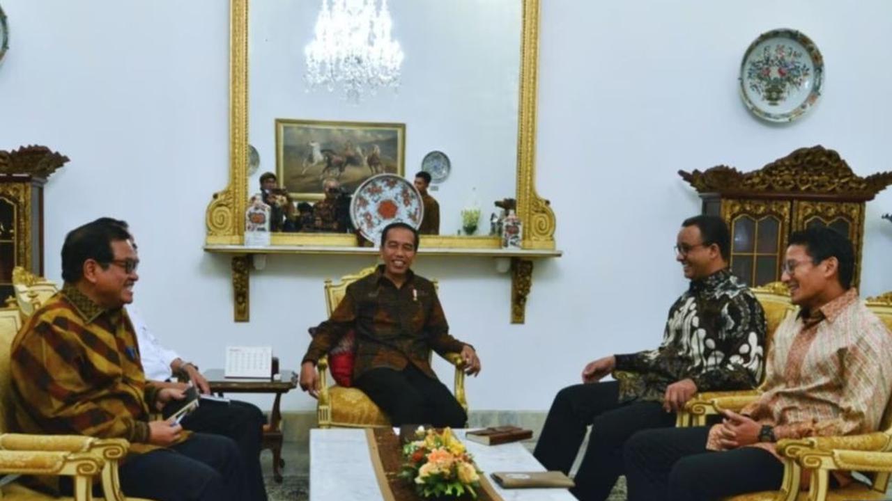 Hasilnya Gibran merupakan hasil editan. Di mana foto aslinya adalah Pramono Anung, yang duduk bersama Jokowi, Anies Baswedan dan Sandiaga Uno.&nbsp;&nbsp;