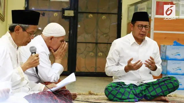Menteri Agama Lukman Hakim Saifuddin mengajak jemaah haji Indonesia mendoakan masyarakat muslim Rohingya agar terbebas dari aksi kekerasan militer Myanmar.