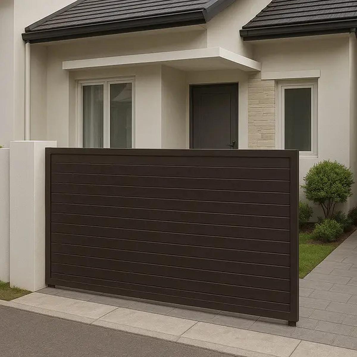 10 Desain Pagar yang Cocok untuk Rumah Minimalis dengan Teras Sempit, Privasi Aman Terjaga
