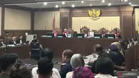 Bantah Kriminalisasi Anak Bangsa, Jaksa Disoraki Pendukung Nadiem