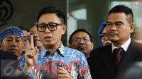 Anggota DPR RI Fraksi PAN, Eko Hendro Purnomo alias Eko Patrio saat keluar dari Bareskrim Polri Gedung KKP, Jakarta, Jumat (16/12).  (Liputan6.com/Herman Zakharia)