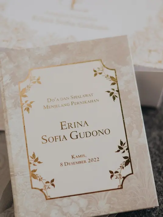 [Instagram/thebridestory]