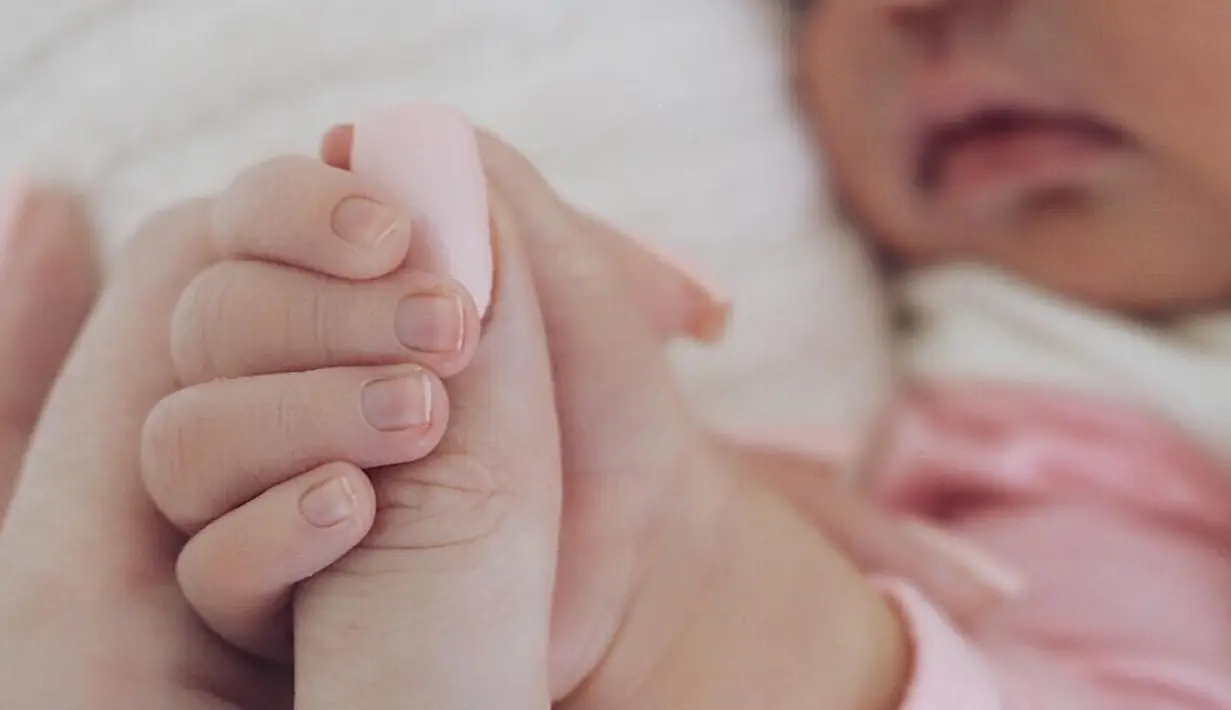 Stormi sendiri dikabarkan tidak terlalu rewel dan mudah ketika diberikan susu. (instagram/kyliejenner)