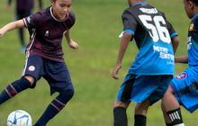 Tomboi Abis, Potret Keren Kala Madali Anak Zaskia Adya Mecca saat Tanding Bola Bersama Laki-laki di Lapangan