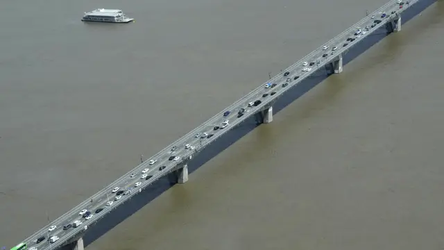 Penampakan Sungai Han di Korea Selatan yang Meluap Akibat Hujan Deras