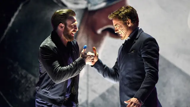 [Bintang] Robert Downey Jr - Chris Evans