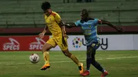 Sriwijaya FC sukses meraih tiga poin pertama di Grup A babak delapan besar Liga 2 2019 di Stadion Gelora Delta, Sidoarjo, Sabtu (9/11/2019). (Bola.com/Aditya Wany)