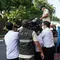 ASN Jakarta Bandel Bawa Kendaraan Pribadi Diderek