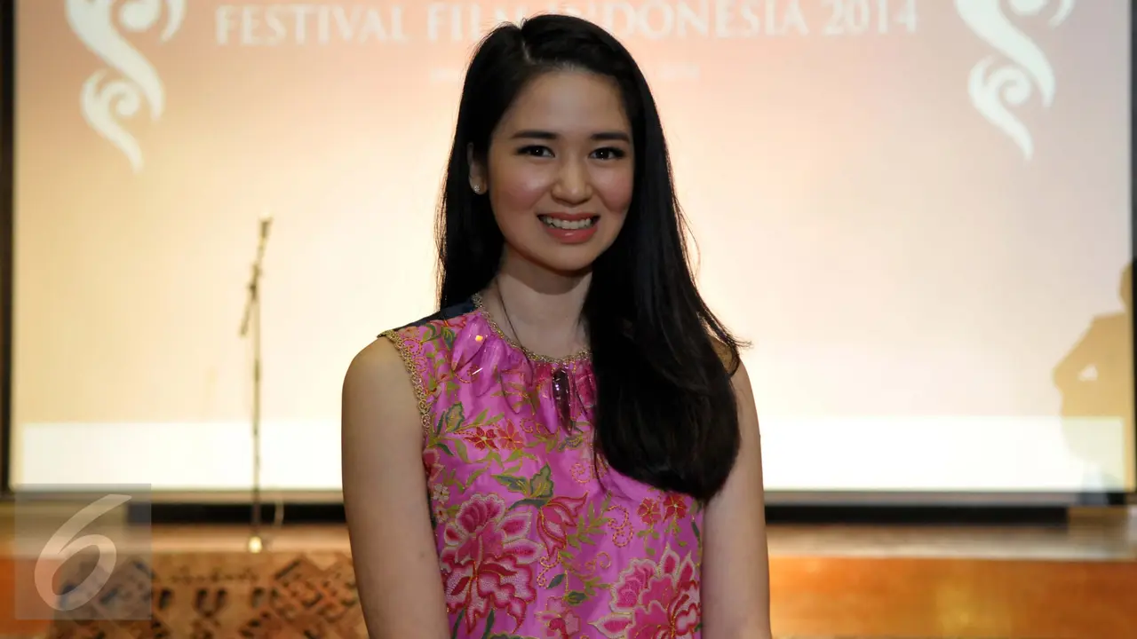 20141125-Laura Basuki-Jakarta