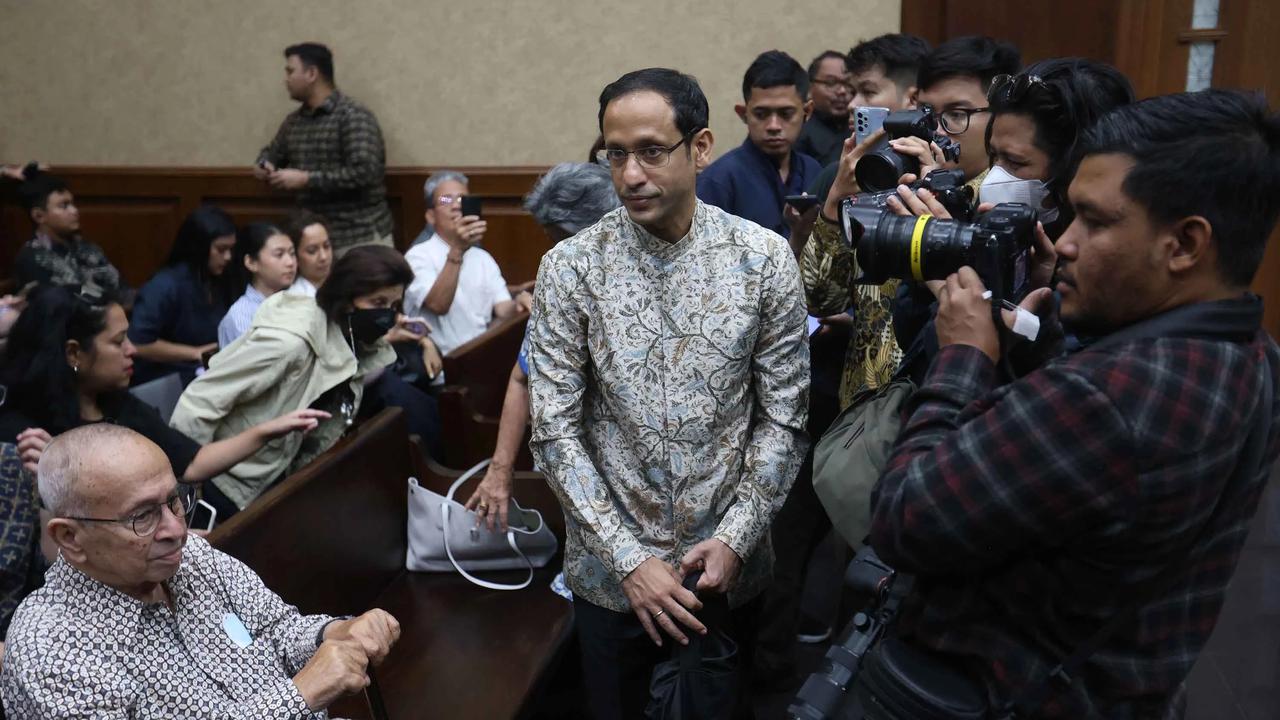 FOTO: Sidang Korupsi Chromebook Nadiem Makarim Soroti Kesehatan dan Alat Bukti