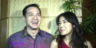 Aktor Ari Wibowo punya cara sendiri untuk menjaga keharmonisan rumah tangganya. Salah satunya adalah selalu merayakan hari ulang tahun pernikahannya dengan sang istri, Inge Anugrah.