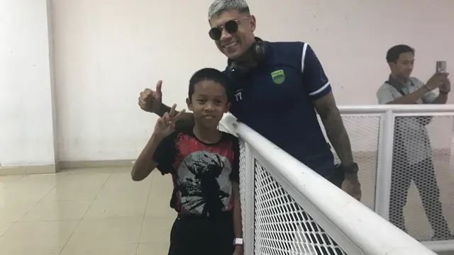Bobotoh Kecil Bersama Ciro Alves