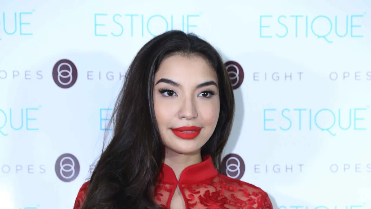 Manohara